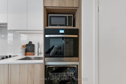 Photo 9 at 1612 - 319 Jarvis Street, Moss Park, Toronto