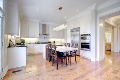 Photo 11 at 75 Baldry Avenue, Patterson, Vaughan