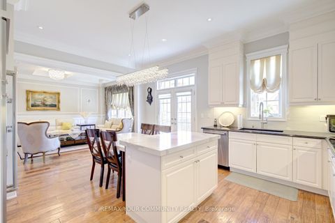 Photo 14 at 75 Baldry Avenue, Patterson, Vaughan