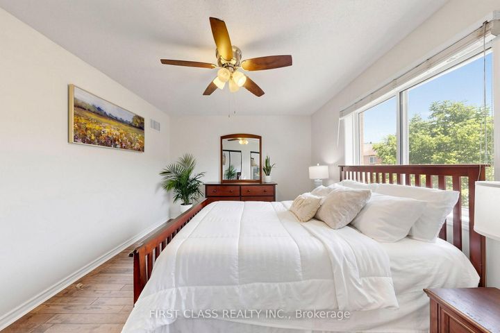 Photo 14 at 175 Tiller Trail, Fletcher's Creek Village, Brampton