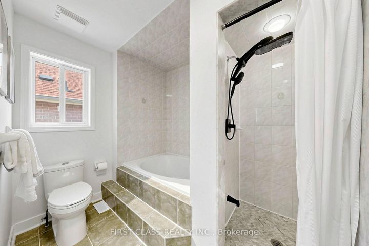 Photo 17 at 175 Tiller Trail, Fletcher's Creek Village, Brampton