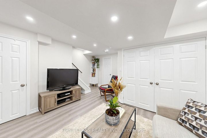 Photo 25 at 175 Tiller Trail, Fletcher's Creek Village, Brampton