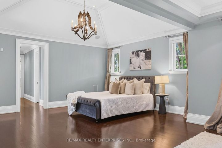 Photo 11 at 1396 Crescent Road, Lorne Park, Mississauga