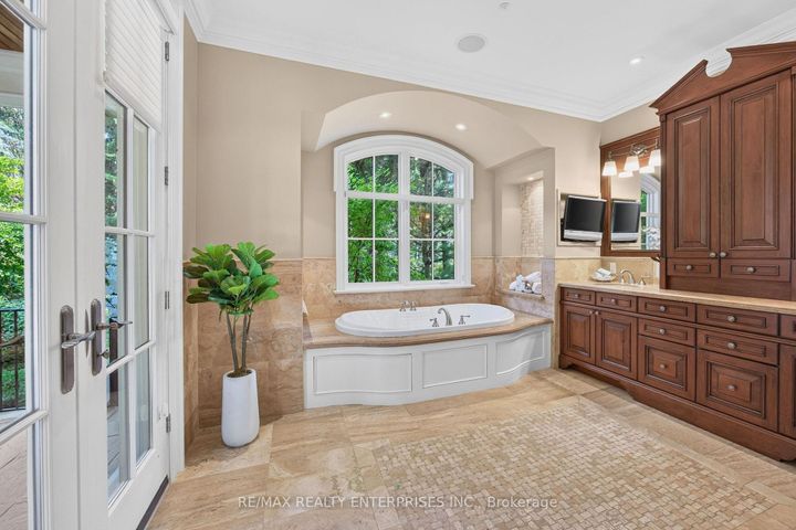 Photo 13 at 1396 Crescent Road, Lorne Park, Mississauga