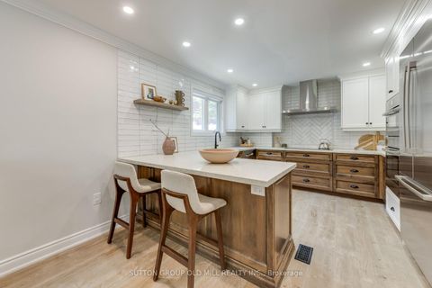 Photo 10 at 85 Bonnyview Drive, Queensway, Toronto