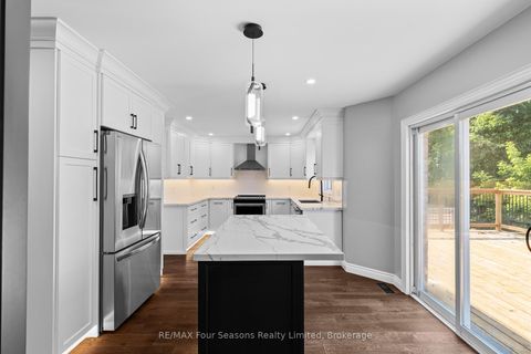 Photo 6 at 144 Country Lane, Painswick South, Barrie