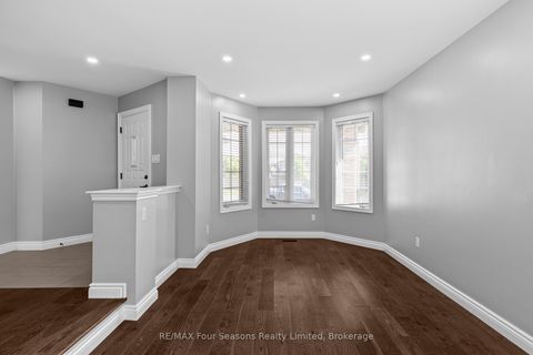 Photo 12 at 144 Country Lane, Painswick South, Barrie