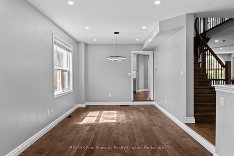 Photo 13 at 144 Country Lane, Painswick South, Barrie