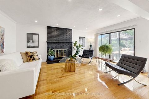 Photo 12 at 4 Atrium Lane, Rouge E11, Toronto