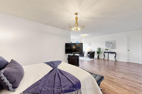 Photo 25 at 4 Atrium Lane, Rouge E11, Toronto