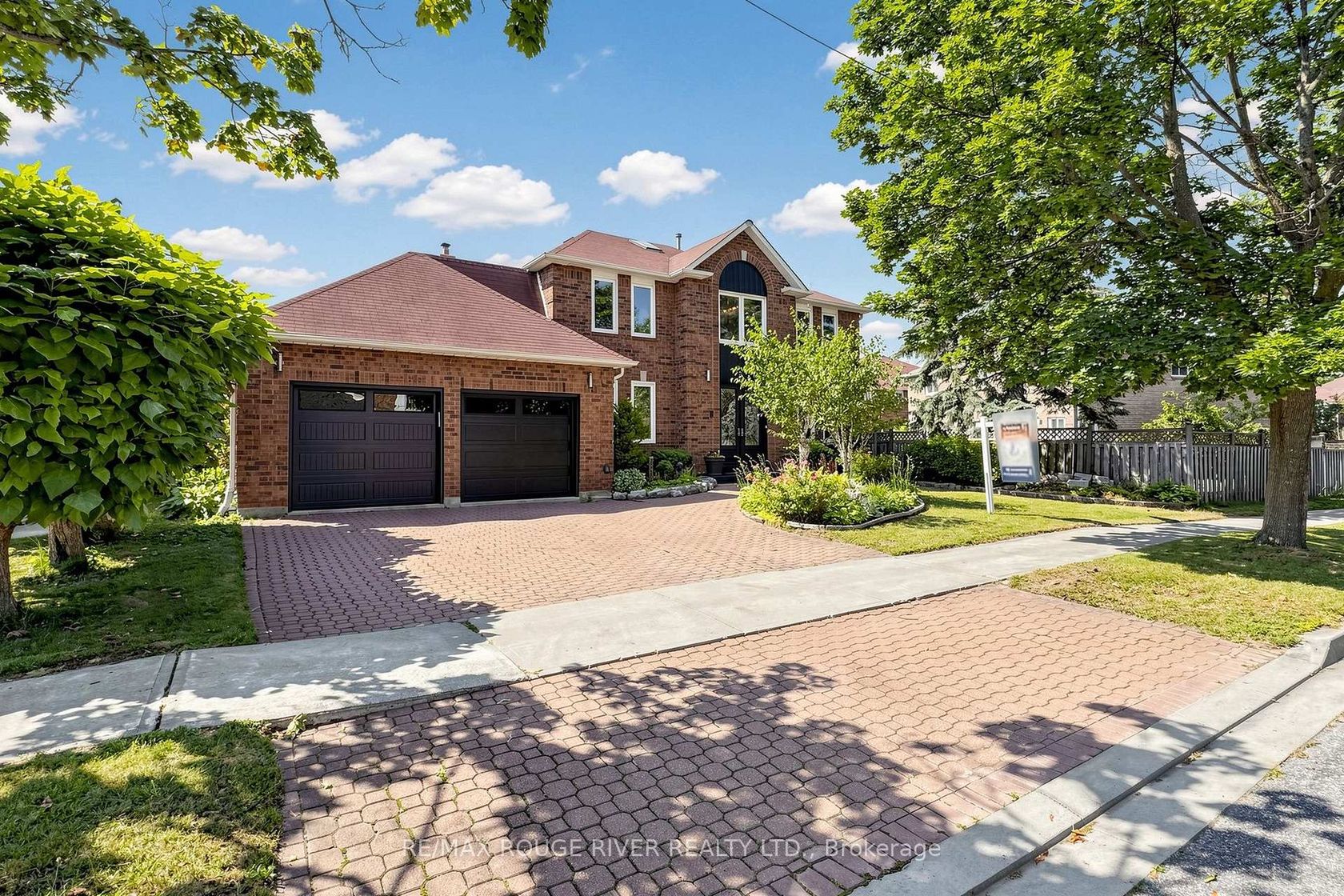 4 Atrium Lane, Rouge E11, Toronto 