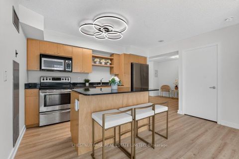 Photo 11 at 1105 - 361 Front Street W, Waterfront Communities C1, Toronto