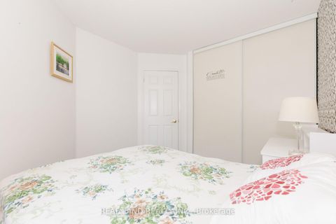 Photo 25 at 697 Limpert Terrace, College Manor, Newmarket