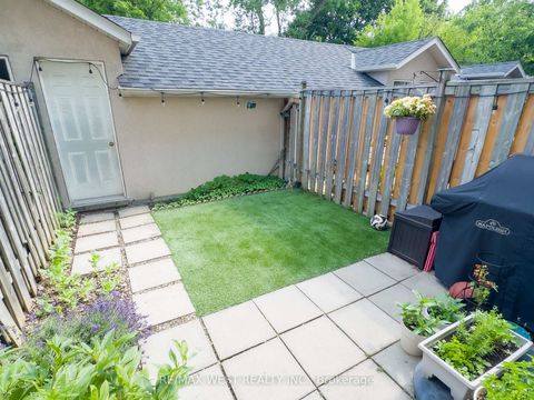 Photo 10 at 11 - 757 Sheppard Avenue W, Clanton Park, Toronto
