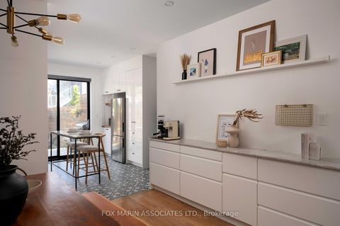 Photo 10 at 112 Wolseley Street, Bellwoods, Toronto