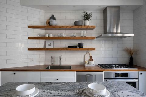 Photo 12 at 112 Wolseley Street, Bellwoods, Toronto