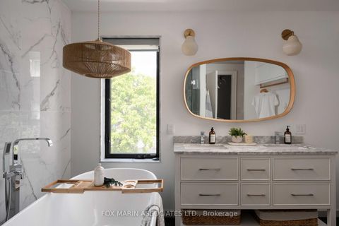 Photo 19 at 112 Wolseley Street, Bellwoods, Toronto