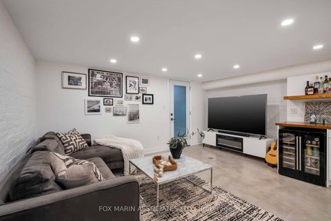 Photo 29 at 112 Wolseley Street, Bellwoods, Toronto