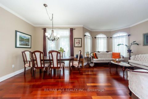 Photo 3 at 44 Mourning Dove Crescent, Malvern, Toronto