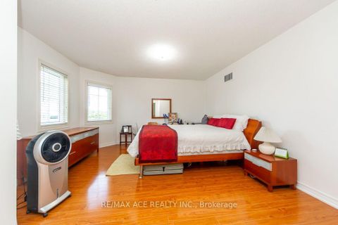 Photo 9 at 44 Mourning Dove Crescent, Malvern, Toronto