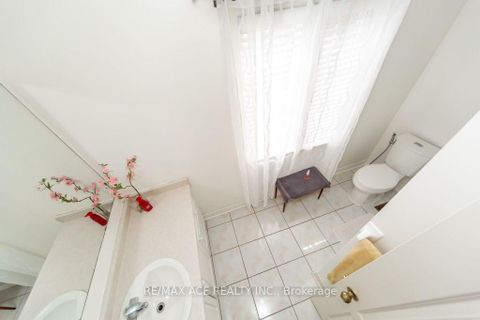 Photo 13 at 44 Mourning Dove Crescent, Malvern, Toronto