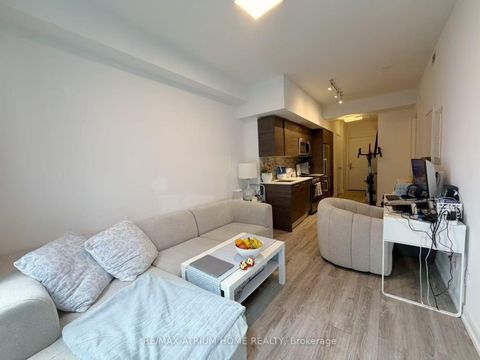 Photo 5 at 3105 - 28 Wellesley Street E, Yonge Corridor, Toronto