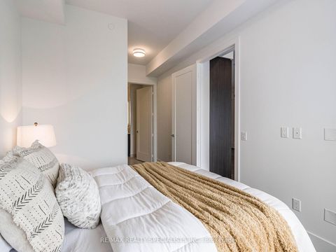 Photo 19 at 1903 - 480 Front Street W, Waterfront Communities C1, Toronto