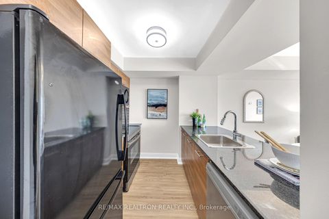 Photo 3 at 2022 - 135 Village Green Square, Malvern West, Toronto