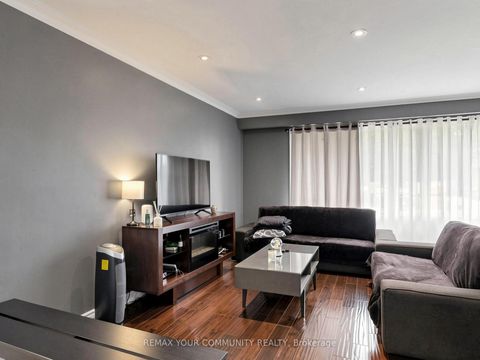 Photo 7 at 44 Lewiston Road, Dorset Park, Toronto