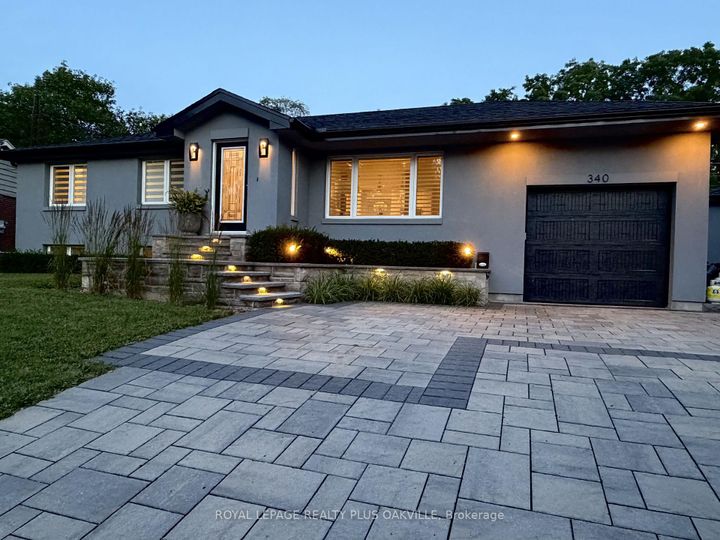 Photo 1 at 340 Clarendon Drive, Ancaster, Hamilton