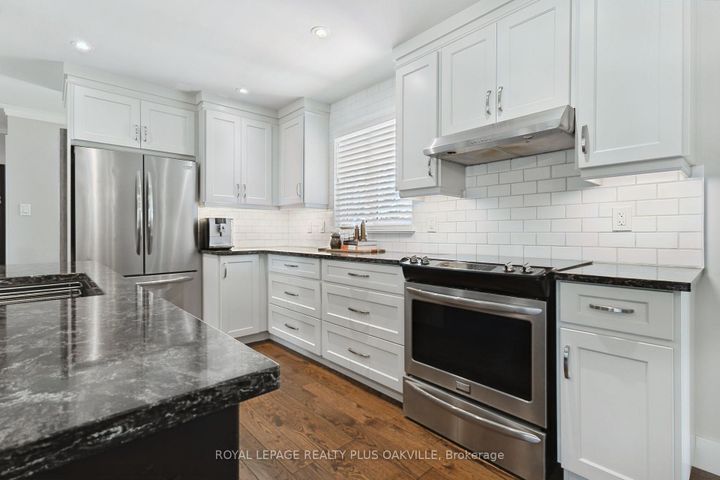 Photo 7 at 340 Clarendon Drive, Ancaster, Hamilton
