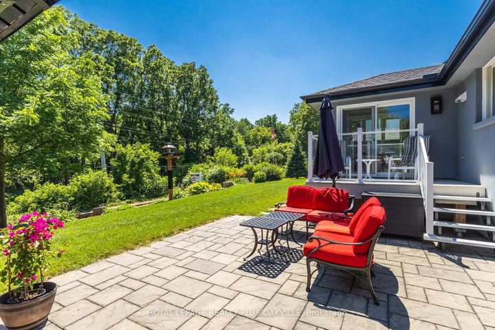 Photo 33 at 340 Clarendon Drive, Ancaster, Hamilton