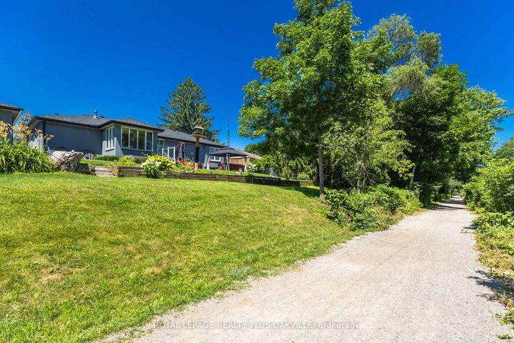 Photo 36 at 340 Clarendon Drive, Ancaster, Hamilton