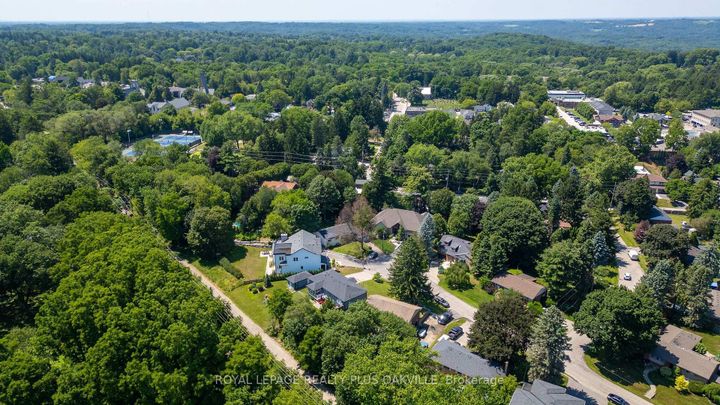 Photo 40 at 340 Clarendon Drive, Ancaster, Hamilton