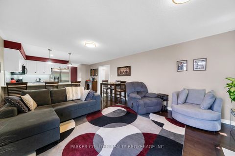 Photo 3 at 11 Watson Drive, East Bayfield, Barrie