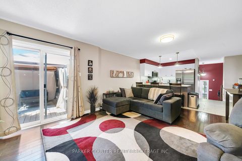 Photo 4 at 11 Watson Drive, East Bayfield, Barrie