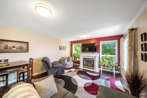 Photo 6 at 11 Watson Drive, East Bayfield, Barrie