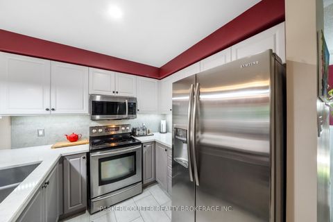 Photo 11 at 11 Watson Drive, East Bayfield, Barrie