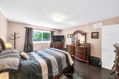 Photo 19 at 11 Watson Drive, East Bayfield, Barrie