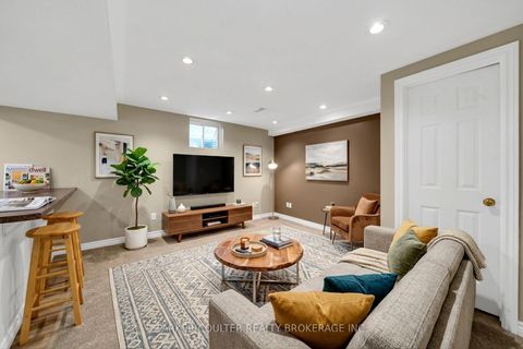 Photo 25 at 11 Watson Drive, East Bayfield, Barrie
