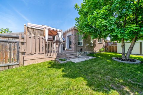 Photo 43 at 11 Watson Drive, East Bayfield, Barrie