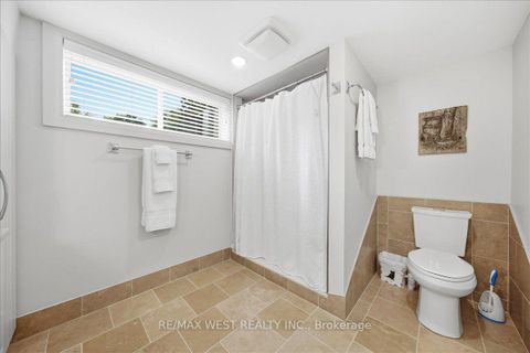 Photo 33 at 19 Decarie Circle, West Deane, Toronto