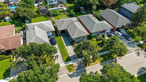 Photo 38 at 19 Decarie Circle, West Deane, Toronto