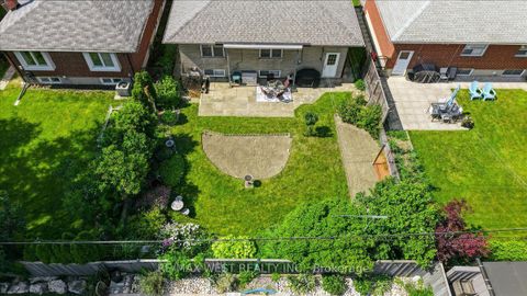 Photo 40 at 19 Decarie Circle, West Deane, Toronto