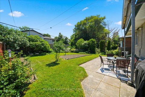 Photo 41 at 19 Decarie Circle, West Deane, Toronto