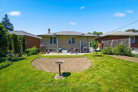 Photo 42 at 19 Decarie Circle, West Deane, Toronto