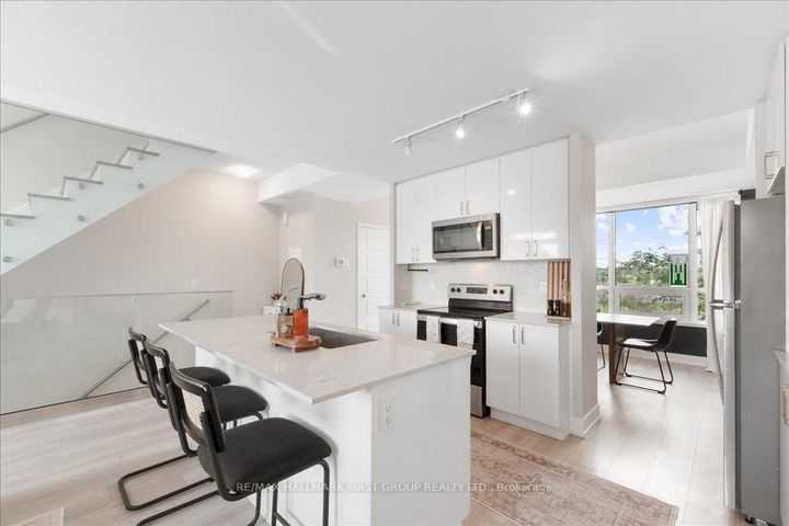 Photo 10 at TH4 - 1245 Bayly Street, Bay Ridges, Pickering