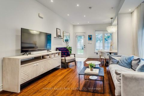 Photo 11 at 7 - 70 Hargrave Lane, York Mills, Toronto
