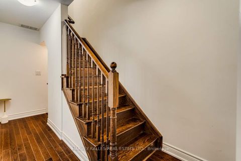 Photo 22 at 7 - 70 Hargrave Lane, York Mills, Toronto