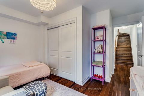Photo 24 at 7 - 70 Hargrave Lane, York Mills, Toronto